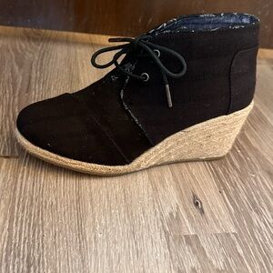 TOMS Wedge Booties size 7